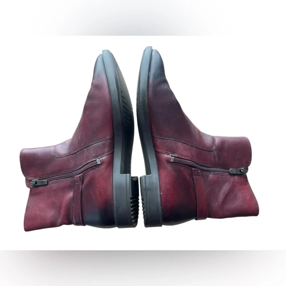 Ecco burgundy leather